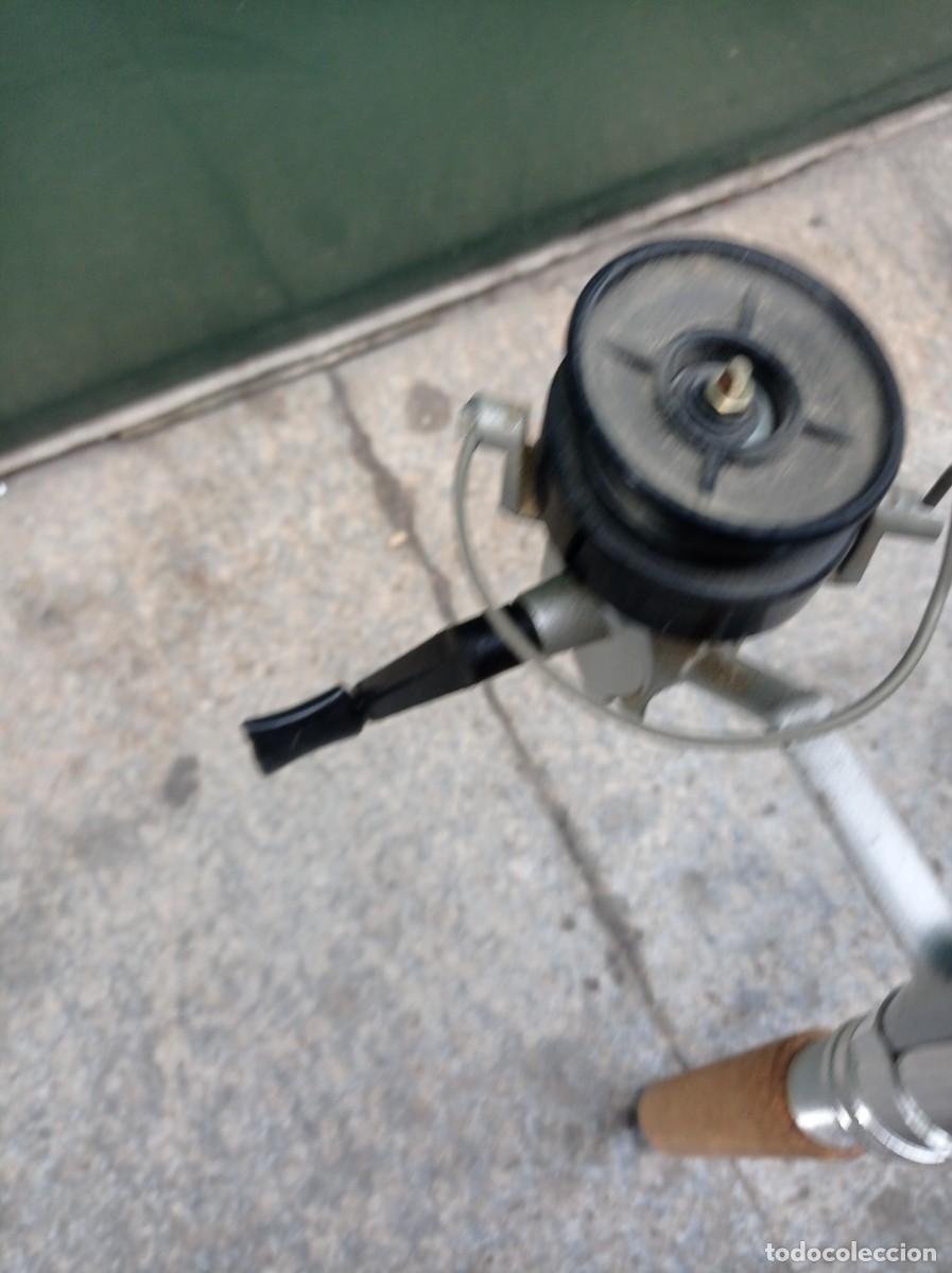 Coleccionismo deportivo: Carrete ca&ntilde;a pesca - Foto 6