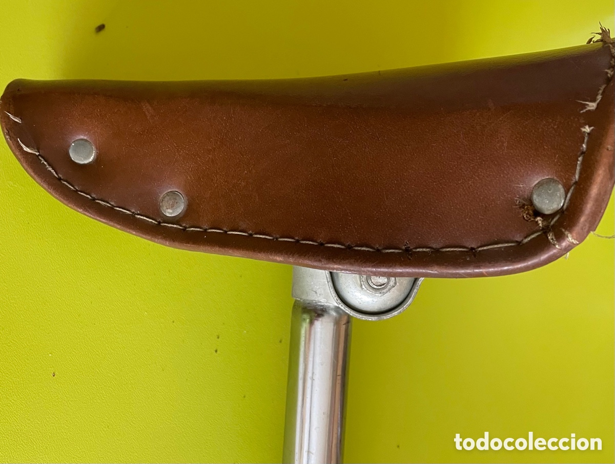 Coleccionismo deportivo: Sill&iacute;n bicicleta de paseo - Foto 1