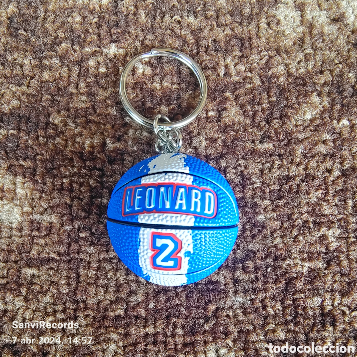 Collectionnisme sportif: LLAVERO BAL&Oacute;N DE BALONCESTO, LEONARD