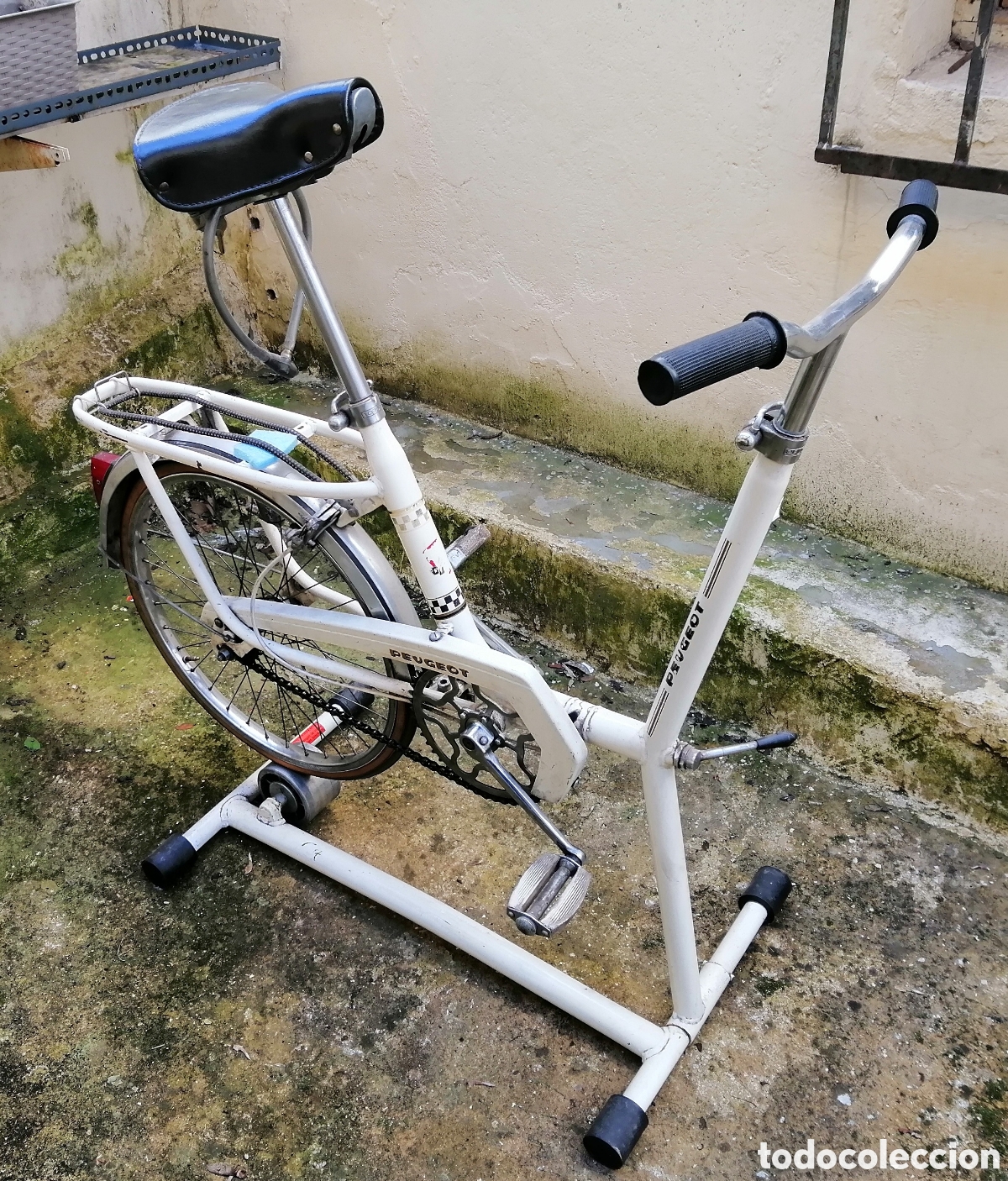 Coleccionismo deportivo: Bicicleta Peugeot con m&oacute;dulo de est&aacute;tica - Foto 3