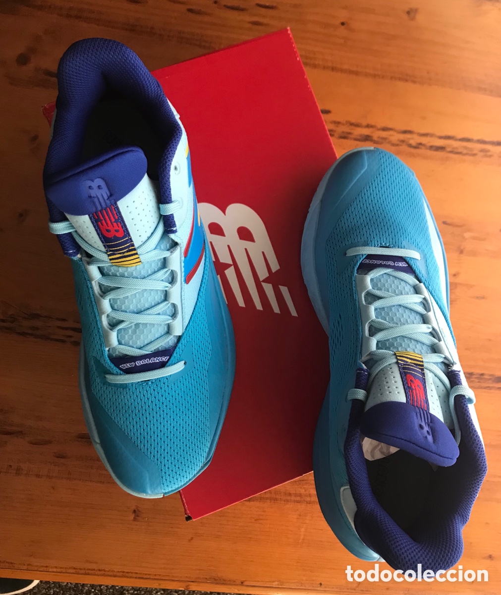 Sports collectibles: Zapatillas New Balance talla 42 Azul