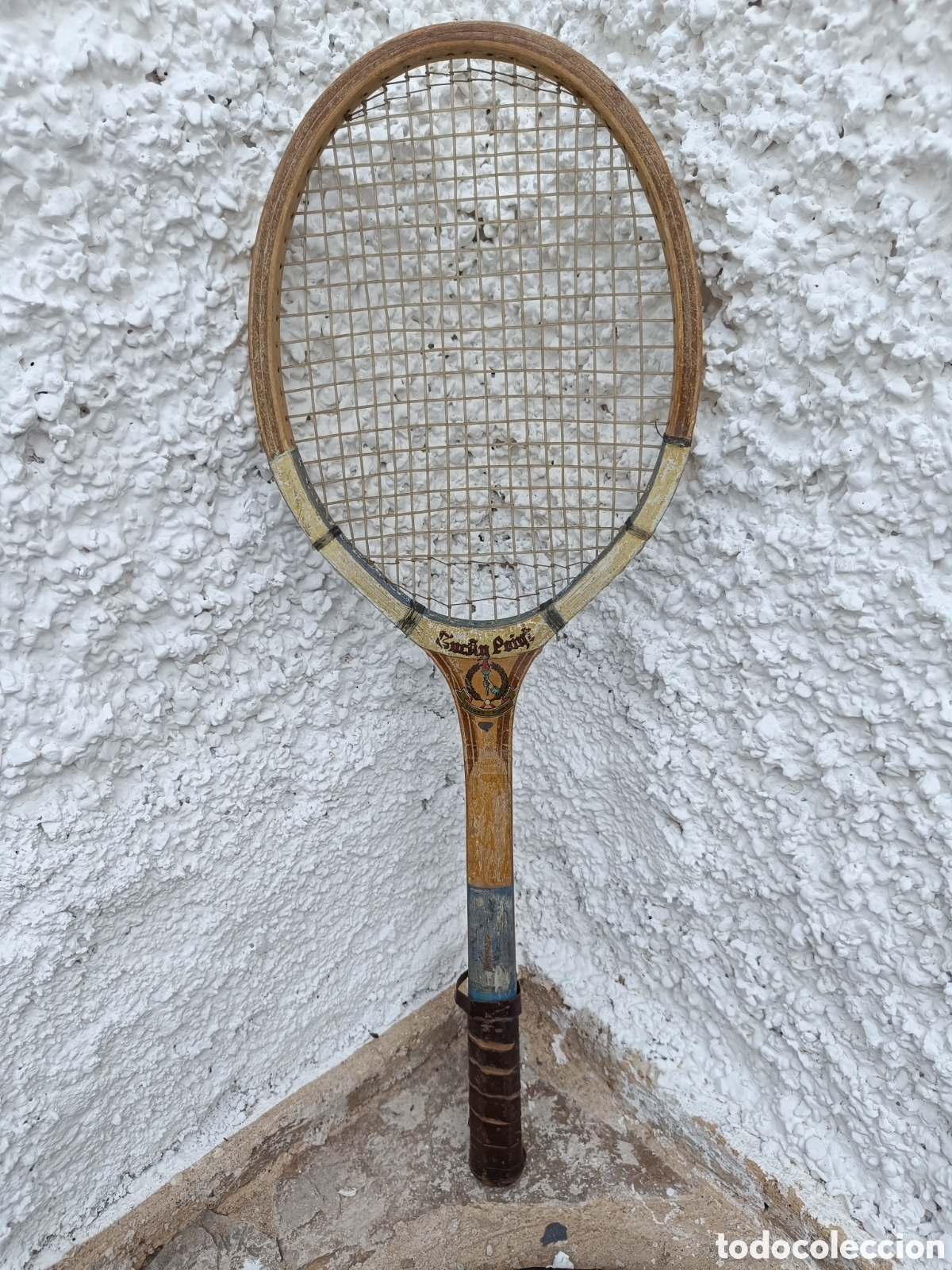 Colecionismo desportivo: ANTIGUA RAQUETA DE TENIS LUCKY POINT. 69 cms