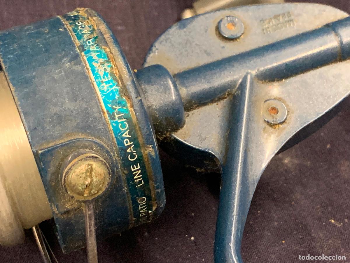 Coleccionismo deportivo: Antiguo carrete de pesca MITCHELL 410A - Foto 2