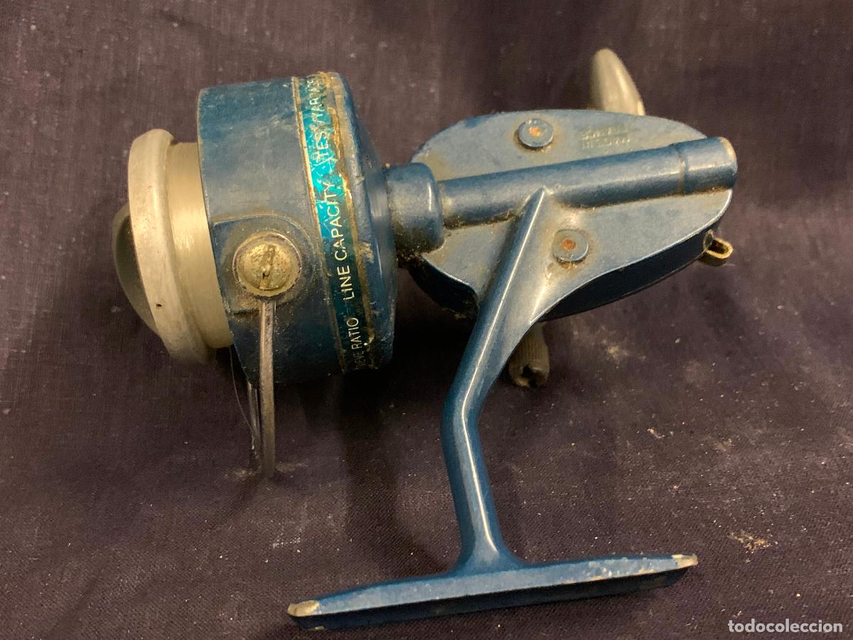 Coleccionismo deportivo: Antiguo carrete de pesca MITCHELL 410A - Foto 1
