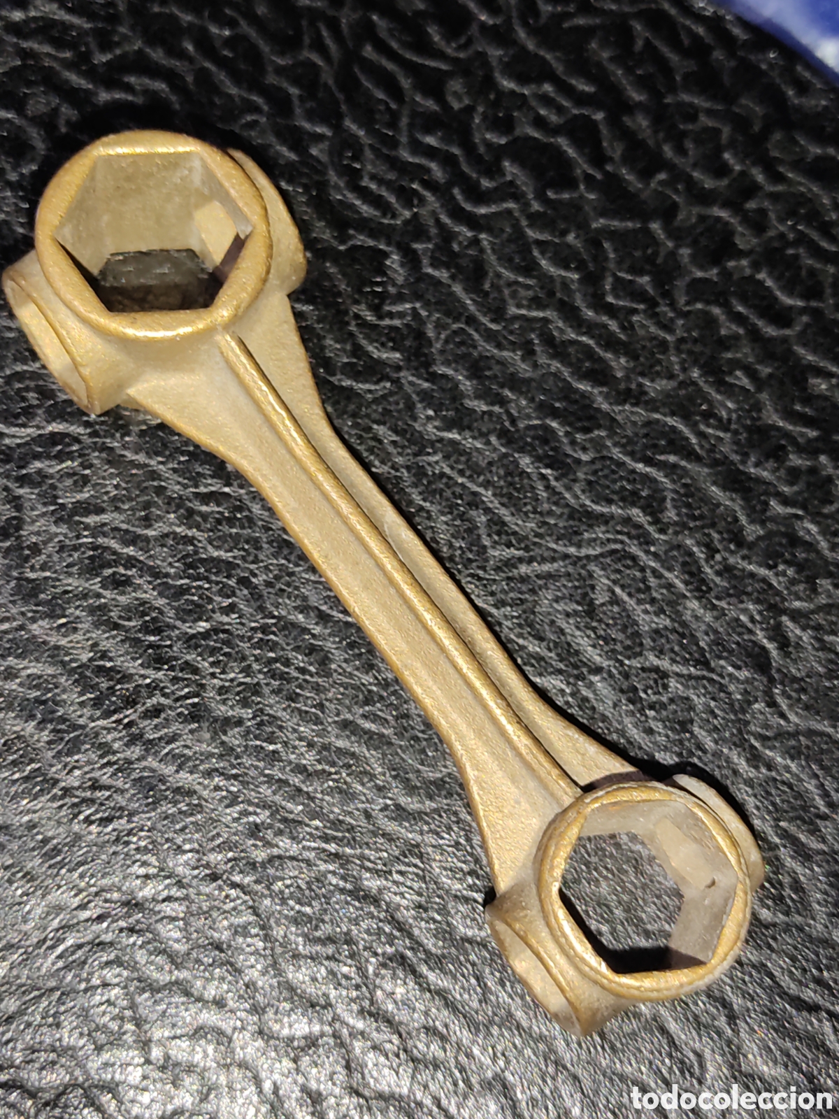 Coleccionismo deportivo: Llave antigua de bicicleta multiusos de bronce. - Foto 4