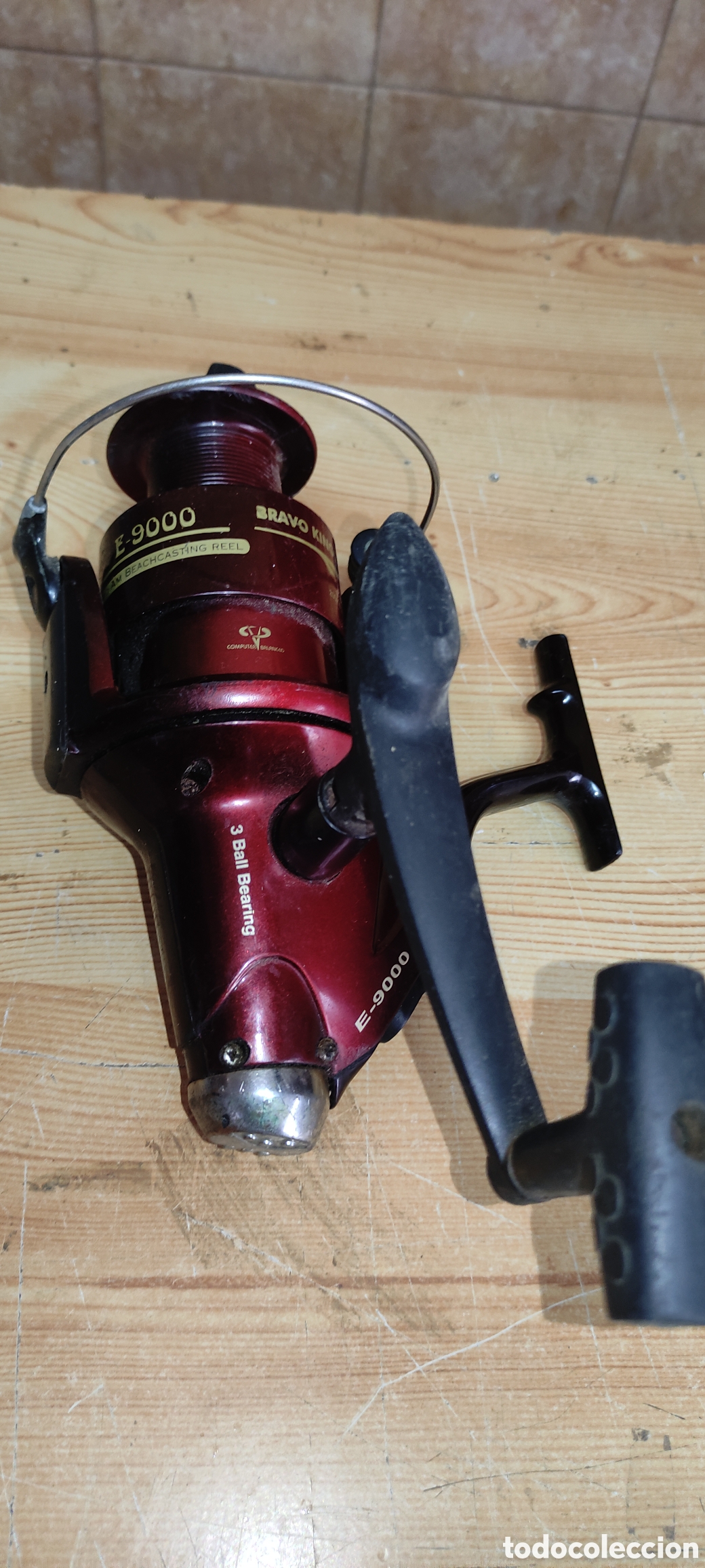 Coleccionismo deportivo: Carrete de pesca Bravo King - Foto 1