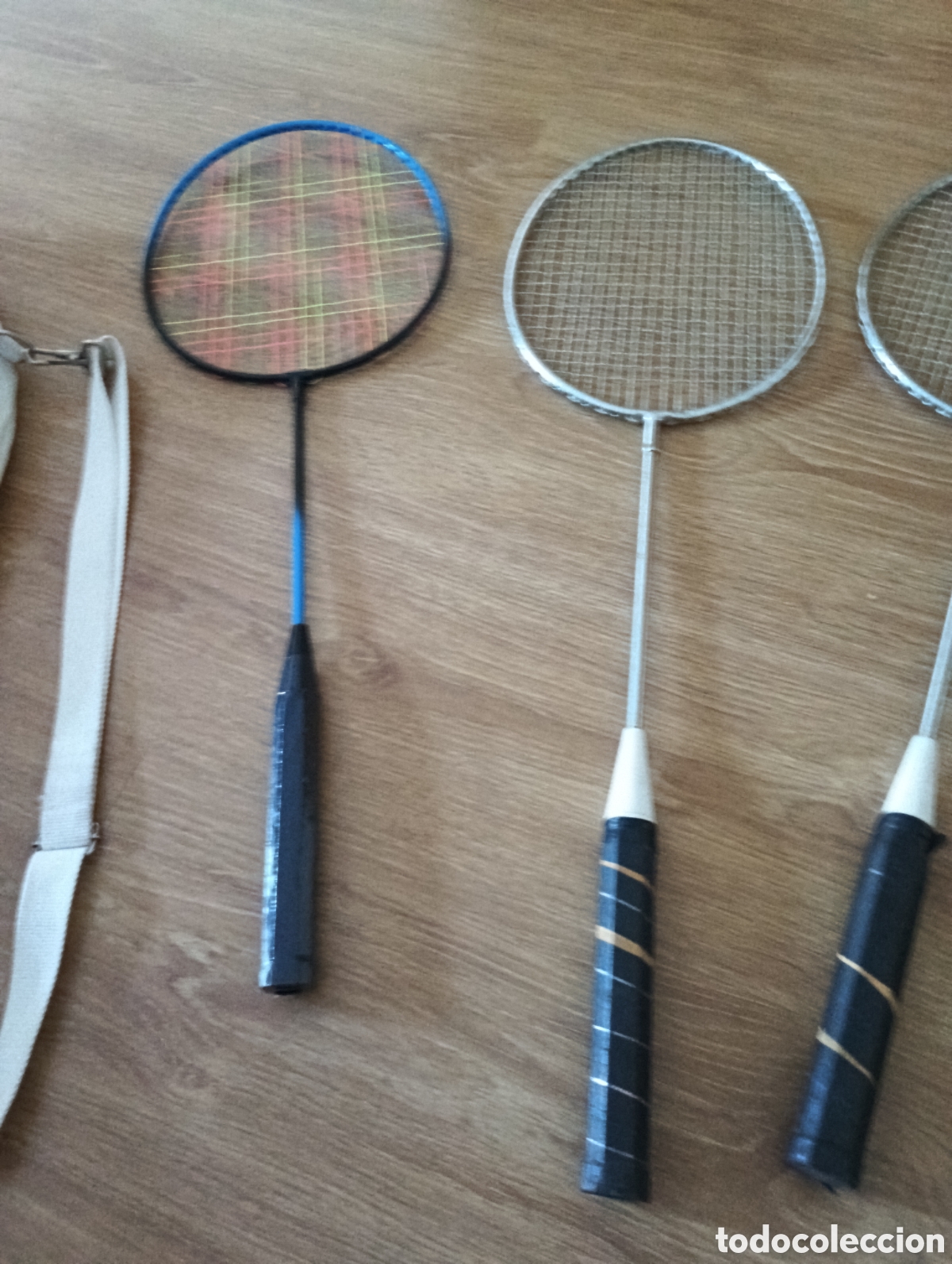 Coleccionismo deportivo: 4 raquetas de b&aacute;dminton y funda - Foto 4