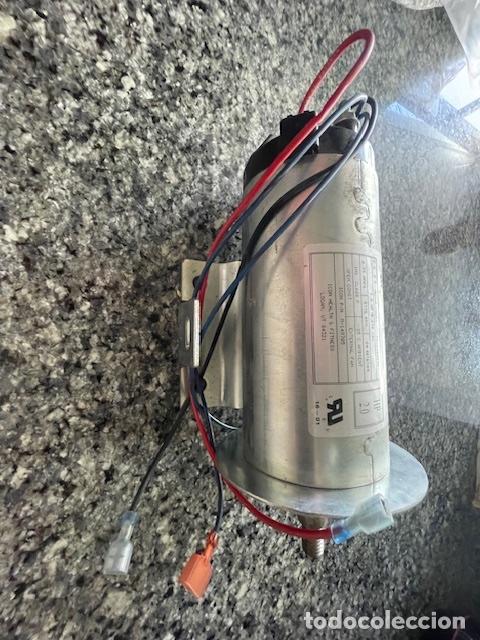 Coleccionismo deportivo: MOTOR SIN USAR (NUEVO) PARA CINTA - Foto 2