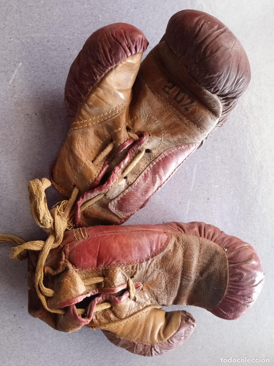 Coleccionismo deportivo: Antiguos GUANTES de BOXEO. - Foto 2