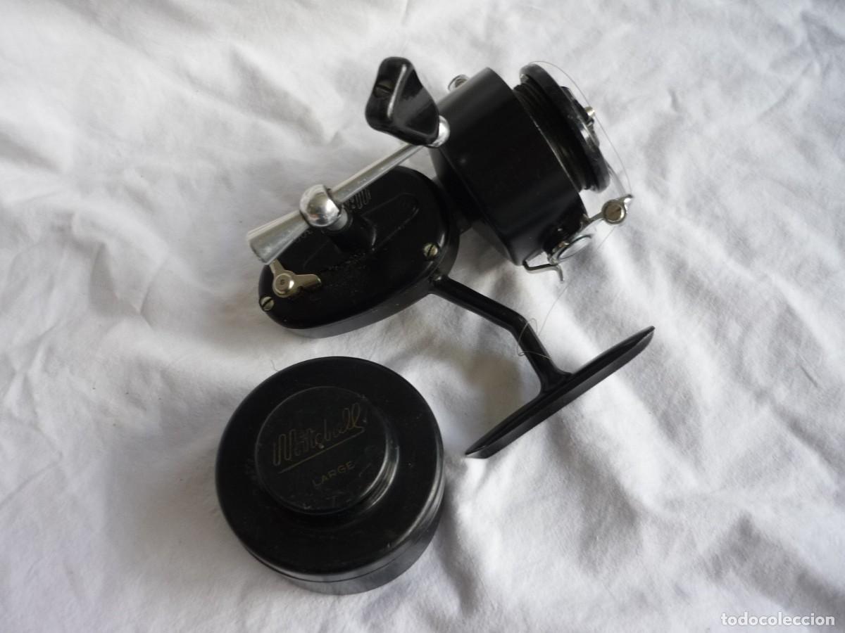 Coleccionismo deportivo: Carrete de pesca con bobina extra MItchell 300 funcionando - Foto 4