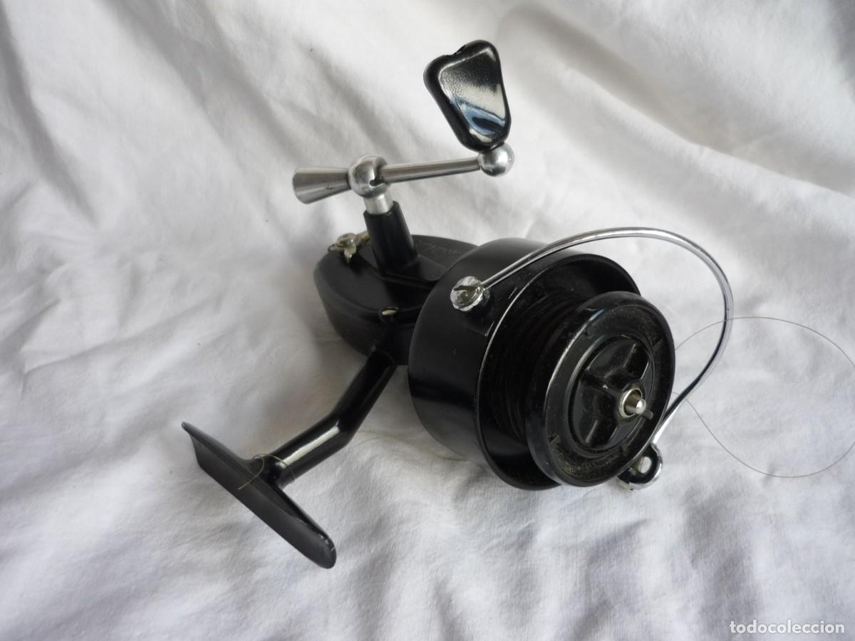 Coleccionismo deportivo: Carrete de pesca con bobina extra MItchell 300 funcionando - Foto 10