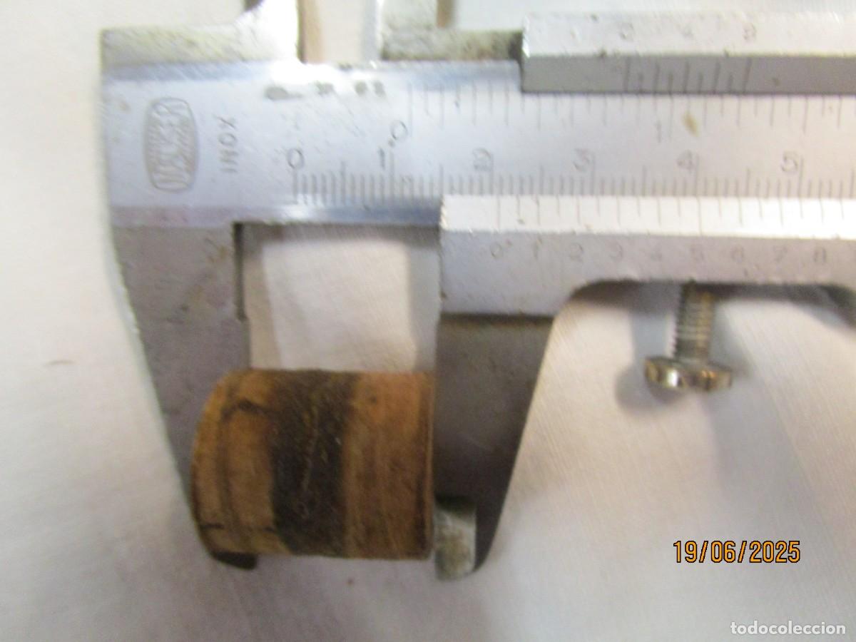 Coleccionismo deportivo: CAZA MUNICION CARTUCHOS - LOTE DE 50 CULOTES 20x18mm, TACOS CORCHO PARAFINADO + INFO