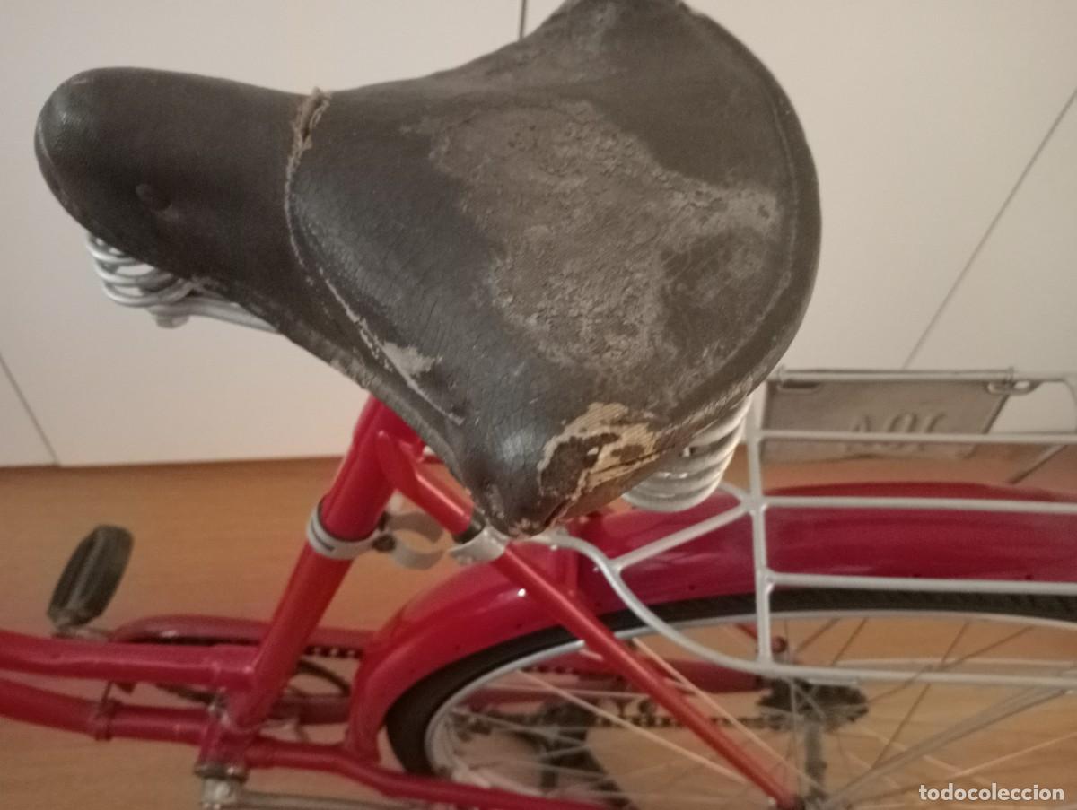Coleccionismo deportivo: BICICLETA DE MUJER a&ntilde;os 50 - Foto 4