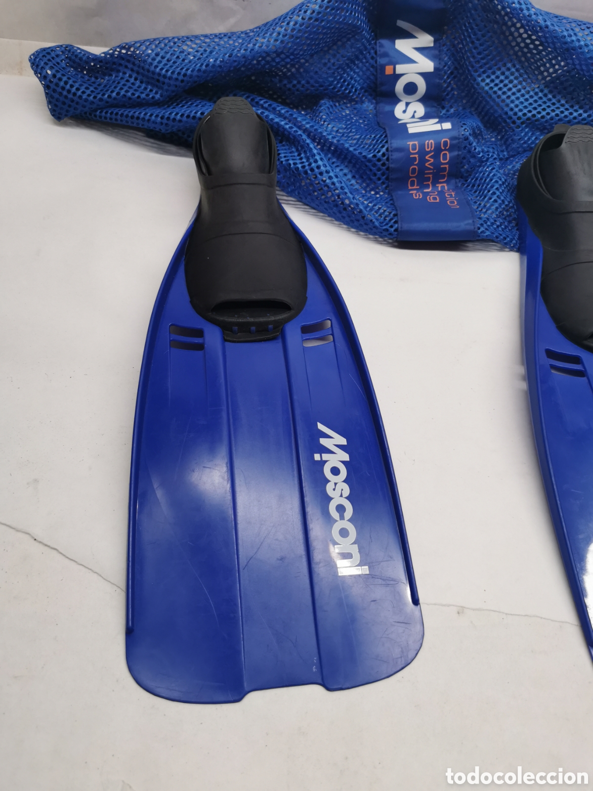 Coleccionismo deportivo: Aletas para buceo Mosconi - Foto 2