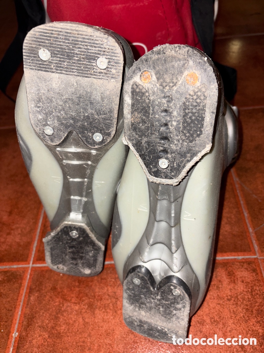 Coleccionismo deportivo: Botas at&oacute;micas B3 buen est&aacute;do - Foto 4