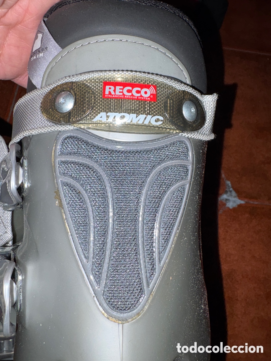 Coleccionismo deportivo: Botas at&oacute;micas B3 buen est&aacute;do - Foto 5