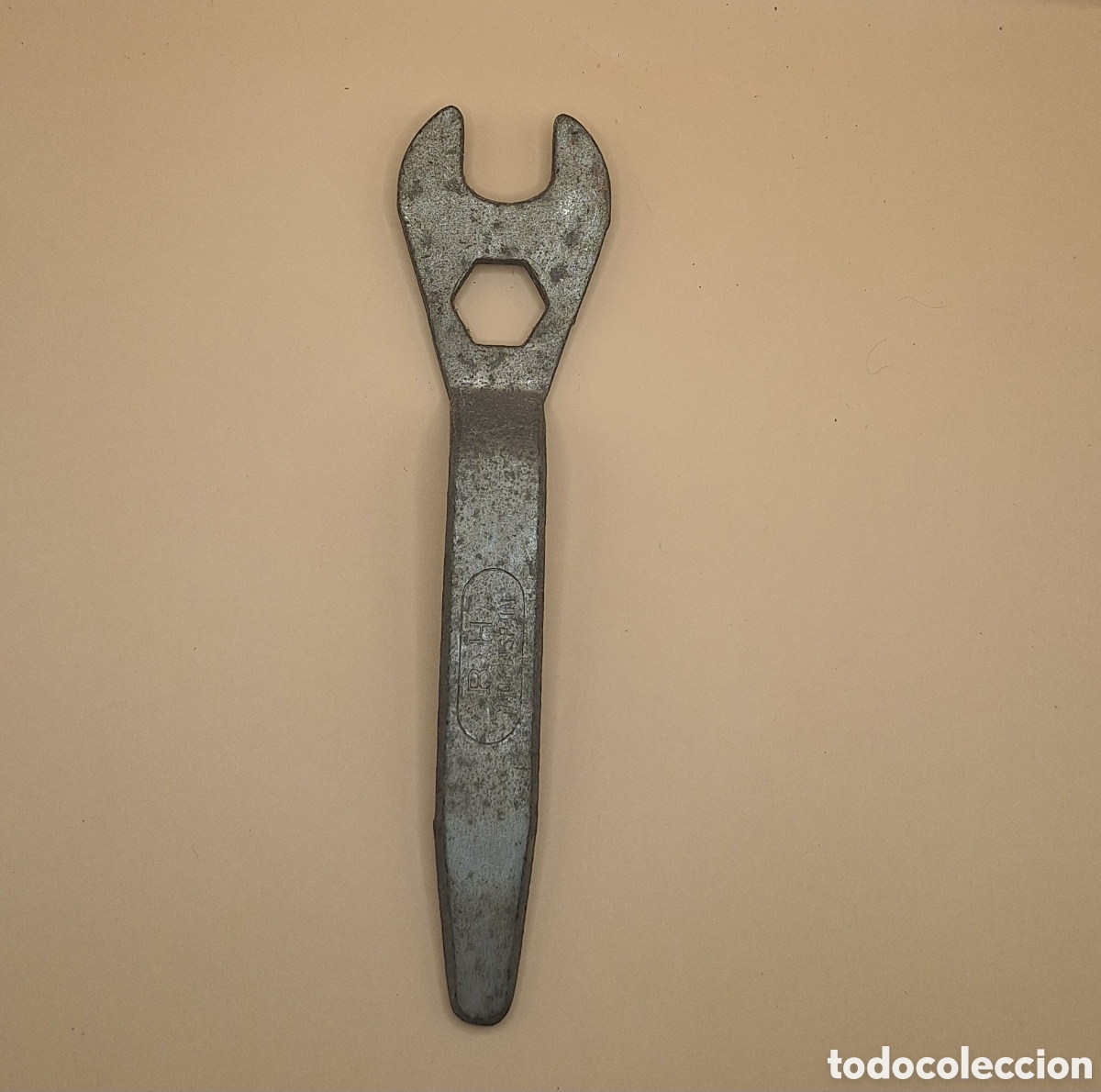 Coleccionismo deportivo: Antigua Llave de Bicicleta BH