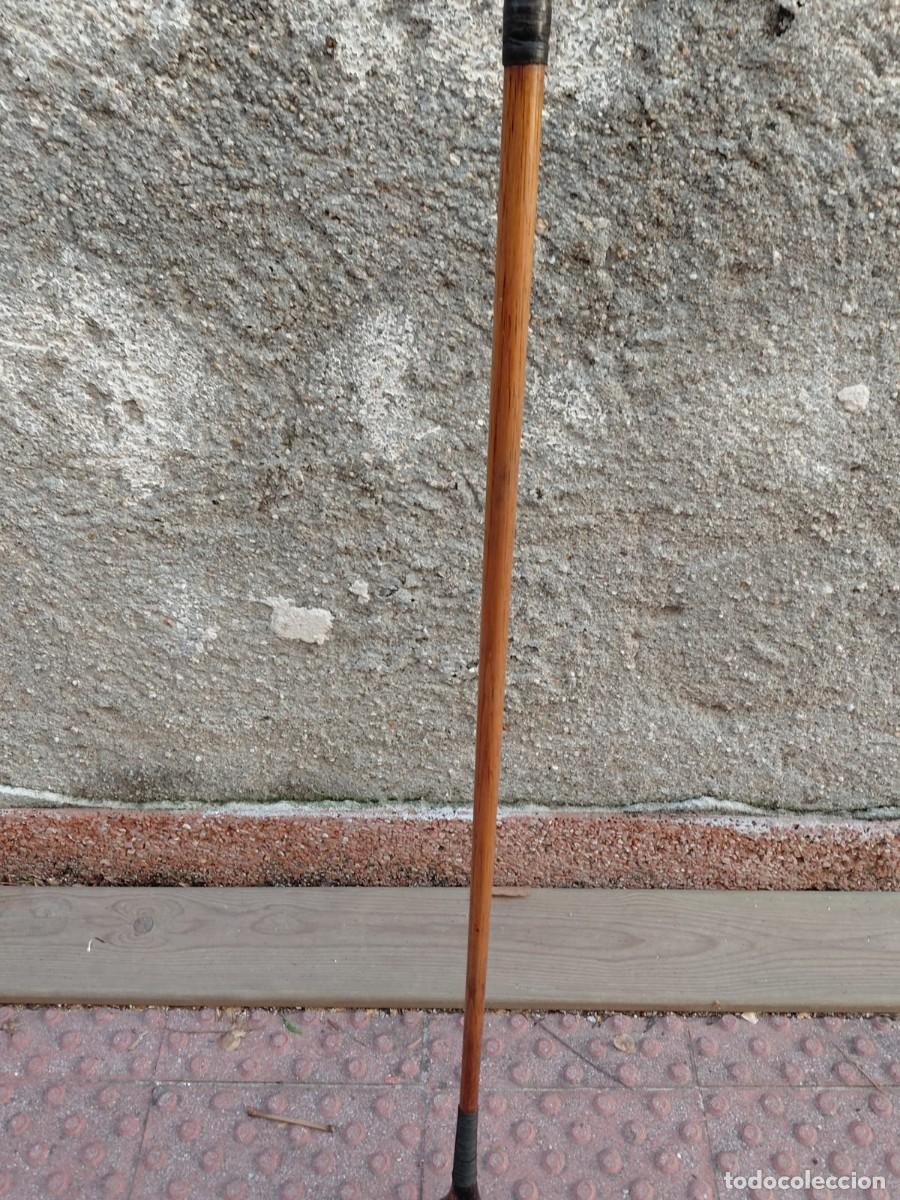 Coleccionismo deportivo: PALO DE GOLF ANTIGUO DE MADERA - Foto 2