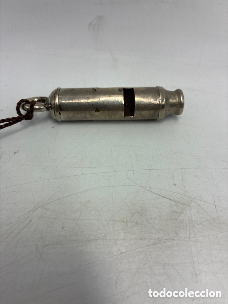 Coleccionismo deportivo: Silbato de Boy Scout con su cuerda. - Foto 2