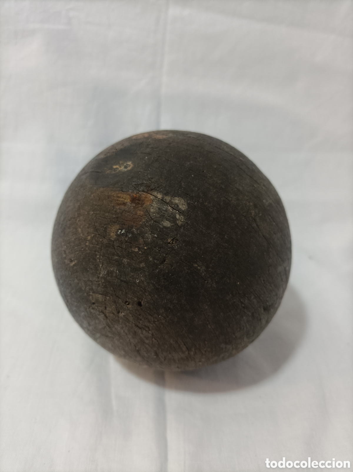 Coleccionismo deportivo: Antigua bola de bolos asturianos. Cuatreada. Asturias.