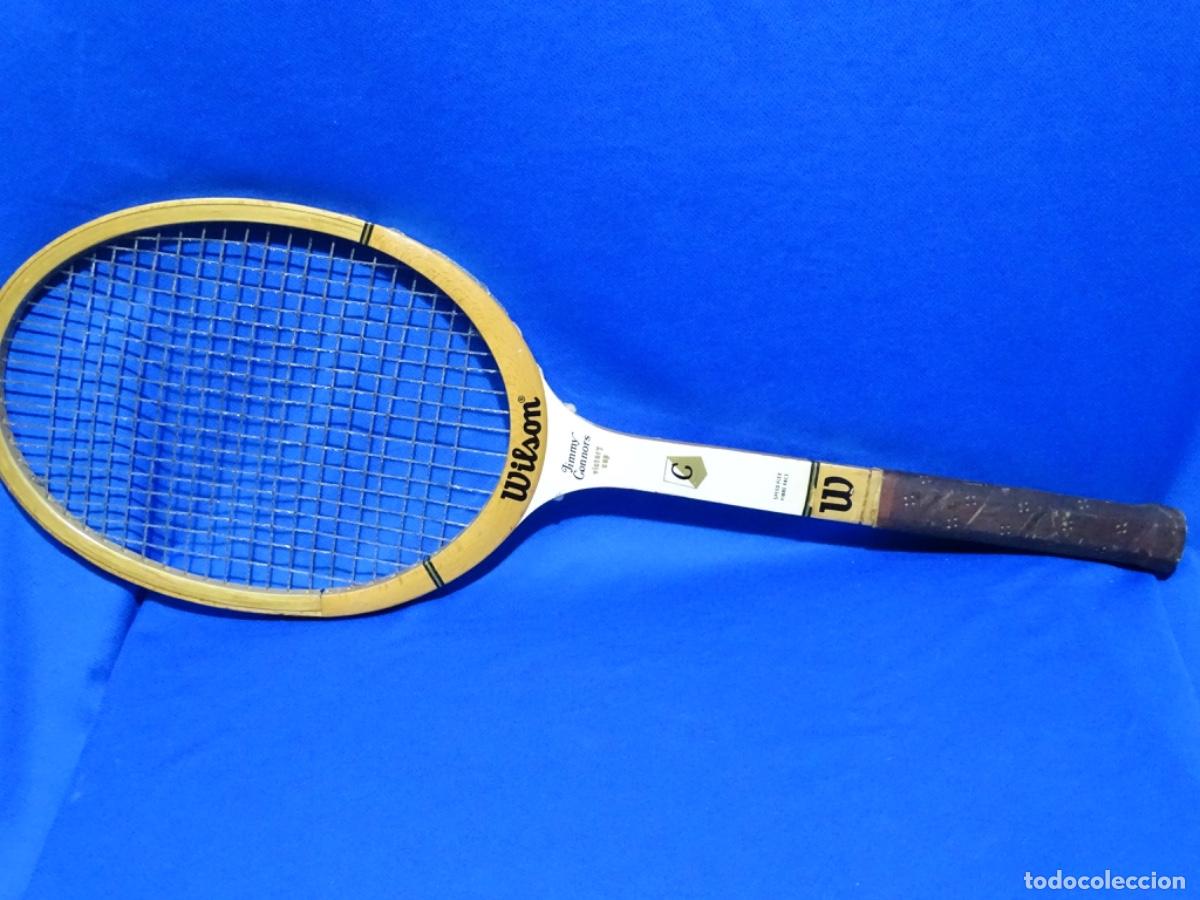 Coleccionismo deportivo: ANTIGUA RAQUETA EN MADERA WILSON JIMMY CONORS. BIEN CONSERVADA.