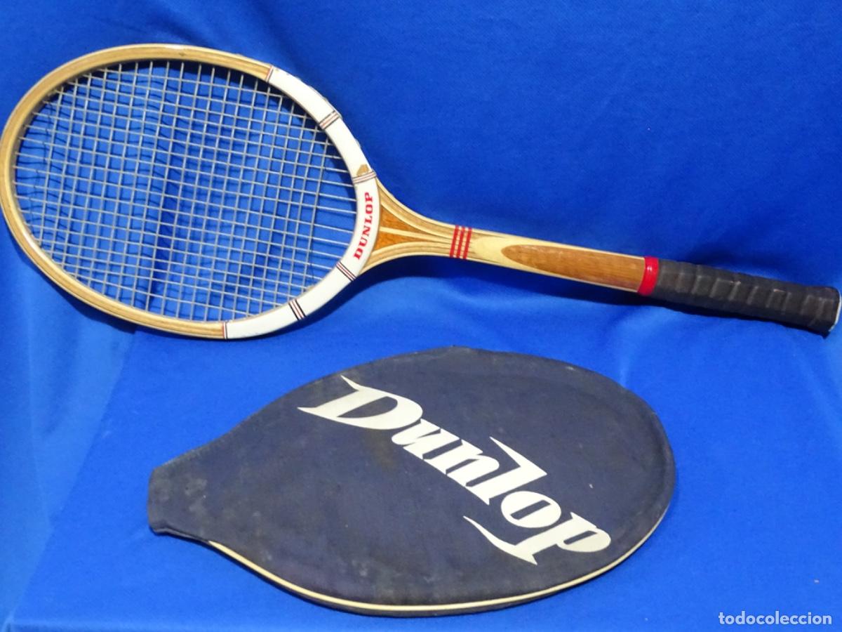 Coleccionismo deportivo: ANTIGUA RAQUETA EN MADERA DUNLOP MAXPLY. CASI NUEVA. CON FUNDA. ANDRES GIMENO.