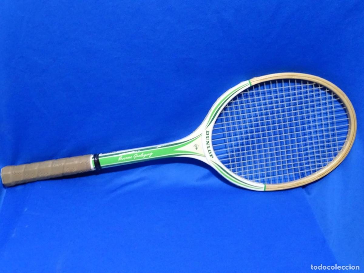 Coleccionismo deportivo: ANTIGUA RAQUETA MADERA DUNLOP EVONNE GOOLAGONG. CASI NUEVA.