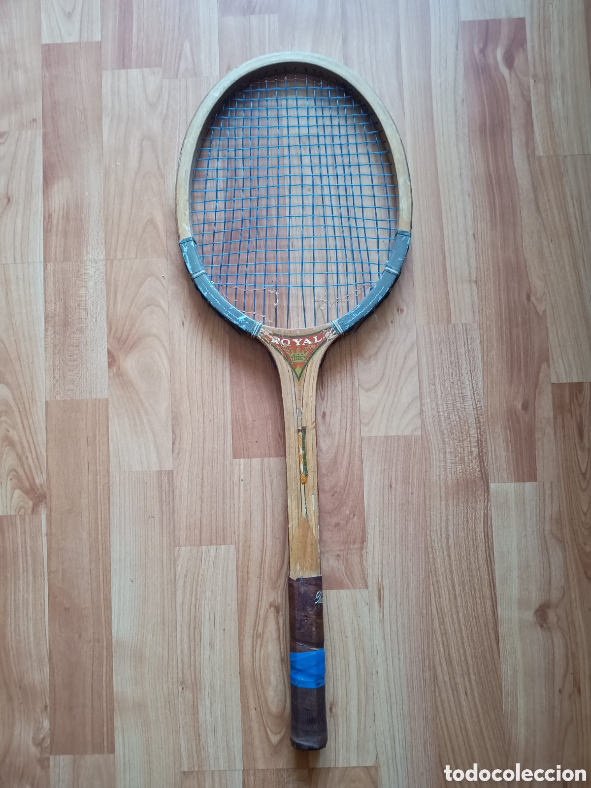 Colecionismo desportivo: Raqueta antigua de madera Royal