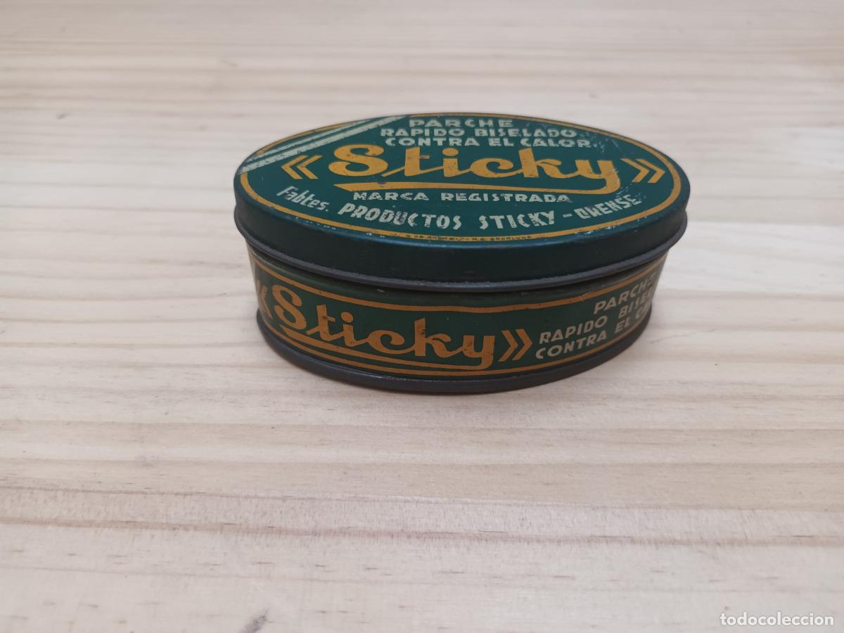 Coleccionismo deportivo: ANTIGUA CAJA PARCHE BISELADO STICKY. ORENSE