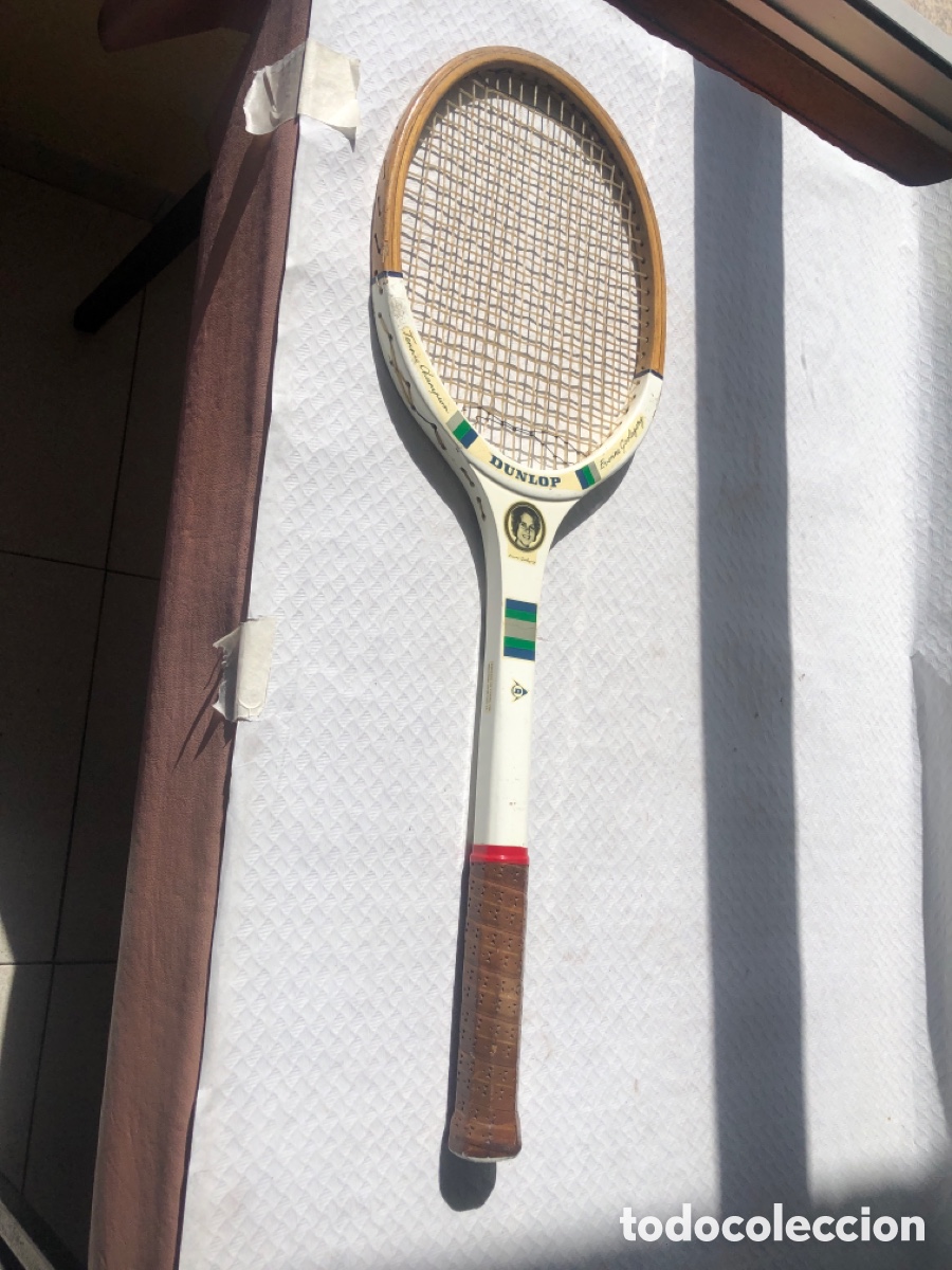 Coleccionismo deportivo: Antigua raqueta de tenis de madera rara DUNLOP EVONNE GOOLAGONG