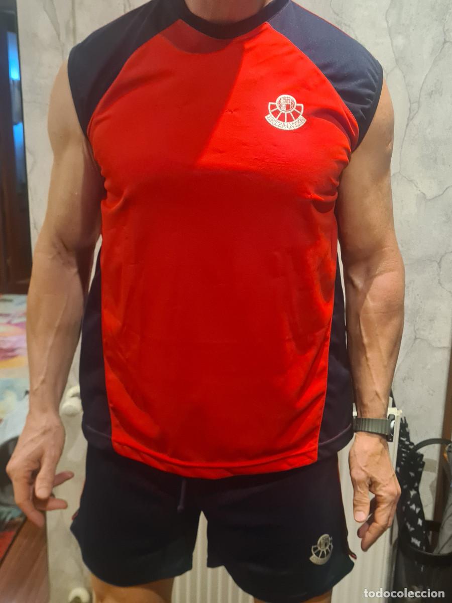 Coleccionismo deportivo: Conjunto Deportivo Ertzaintza Rojo y Azul