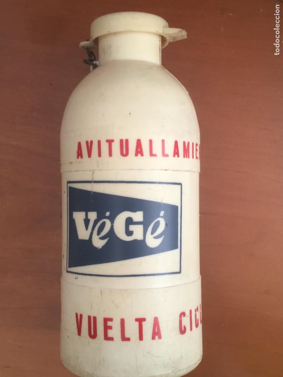 Sammelleidenschaft Sport: bidon botella ciclismo vege vuelta ciclista a espa&ntilde;a 1962 original muy buen estado de plastico