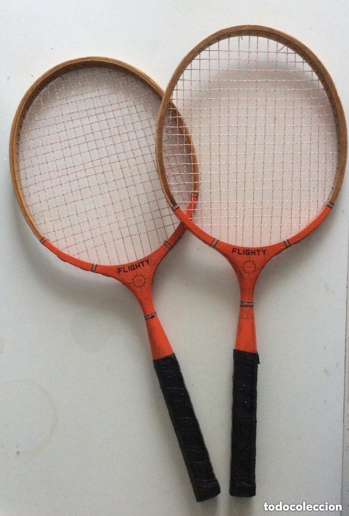 Collectionnisme sportif: PAREJA DE RAQUETAS DE MADERA FLIGHTY COURT - VINTAGE - IDEAL DECORACI&Oacute;N