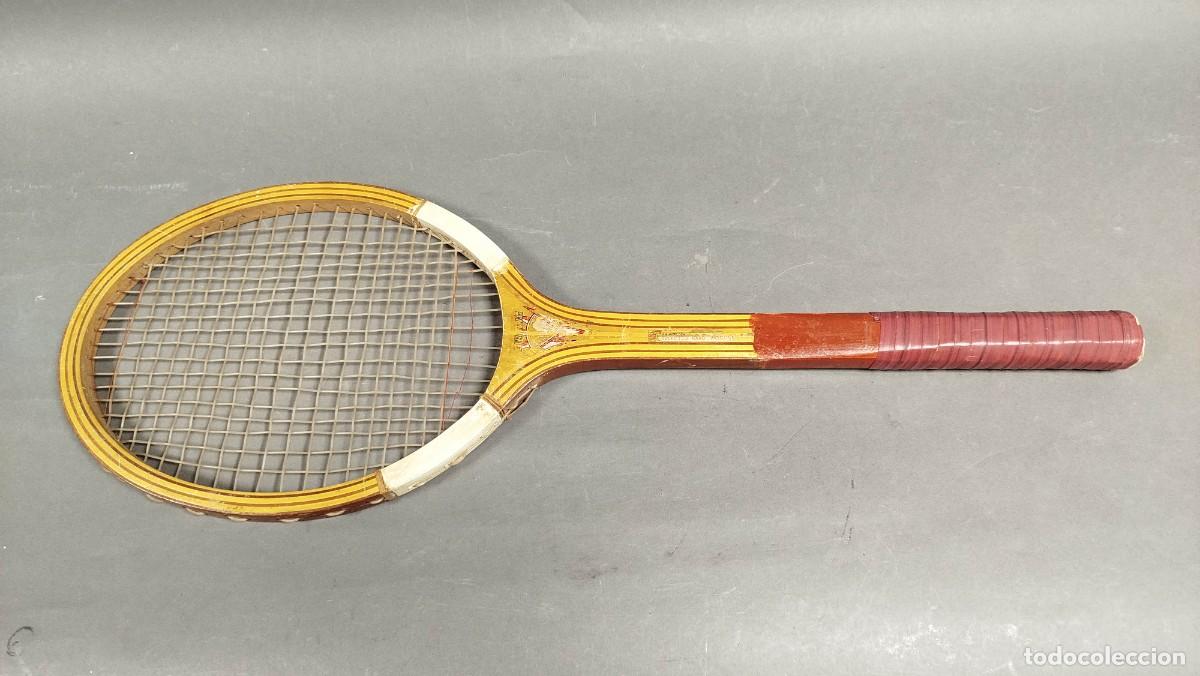 Coleccionismo deportivo: RAQUETA ANTIGUA DE MADERA