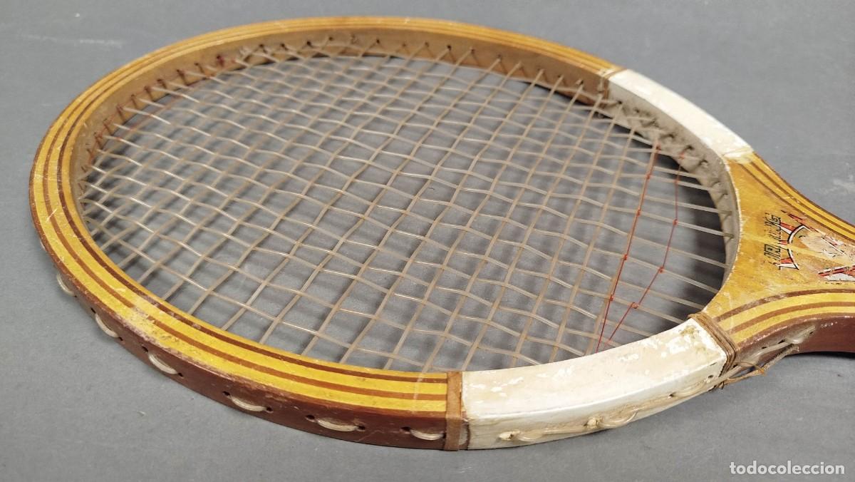 Coleccionismo deportivo: RAQUETA ANTIGUA DE MADERA - Foto 2