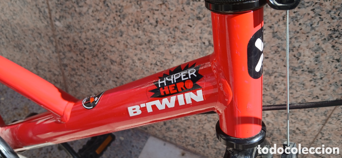 Coleccionismo deportivo: BICICLETA 16&rdquo; BTWIN HYPER HERO SILLIN REGULABLE - Foto 3