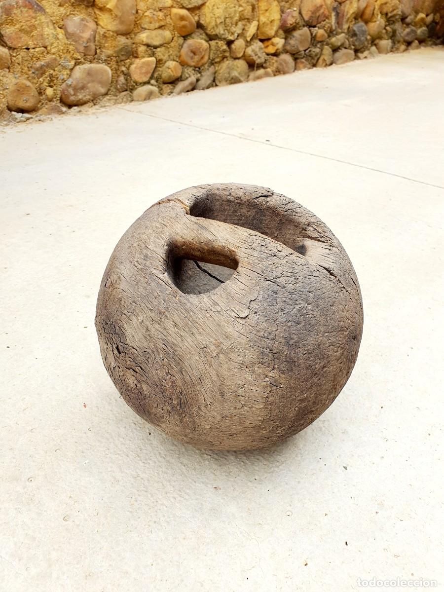 Coleccionismo deportivo: Bola de bolos gigantes. Pa&iacute;s Vasco franc&eacute;s. 1900.