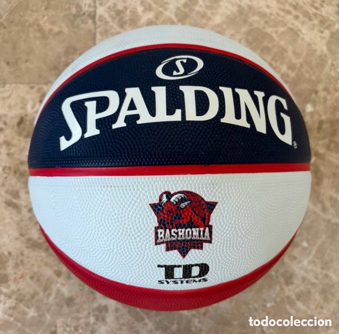 Coleccionismo deportivo: Bal&oacute;n Baloncesto Spalding Baskonia Talla 7