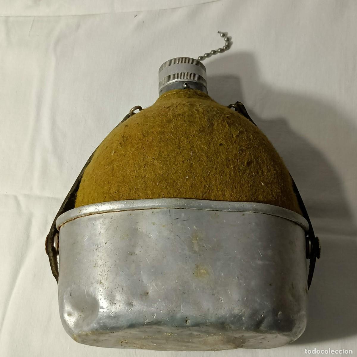 Coleccionismo deportivo: Cantimplora de aluminio, capacidad para 1 litro, con marmita acoplada.