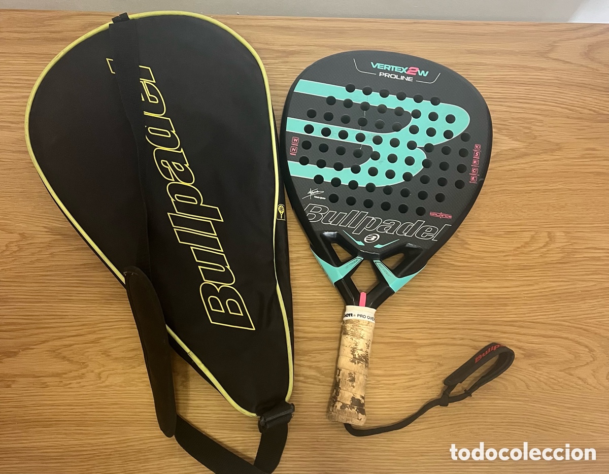 Coleccionismo deportivo: Pala de P&aacute;del Bullpadel Vertex 2W Proline con &rdquo;FISURA EN LA PALA&rdquo; + Funda