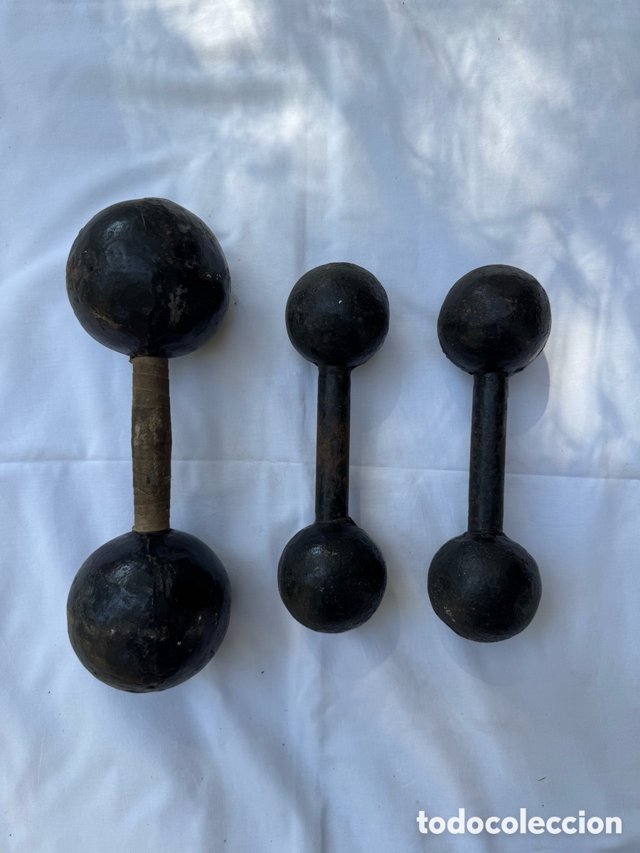 Coleccionismo deportivo: LOTE 3 MANCUERNAS ANTIGUAS DE HIERRO MACIZO &ndash; PESAS DE BOLA &ndash; 10 KG