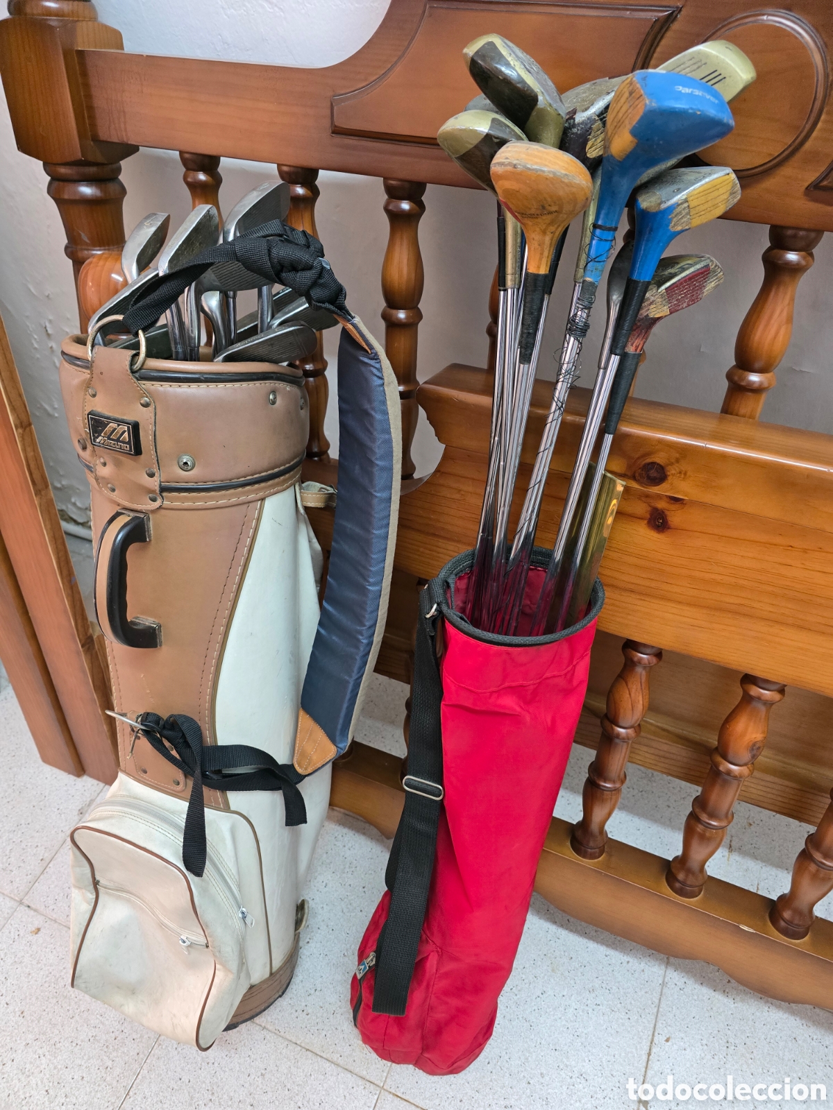 Coleccionismo deportivo: Lote de 26 palos de golf y 2 bolsas - Foto 4