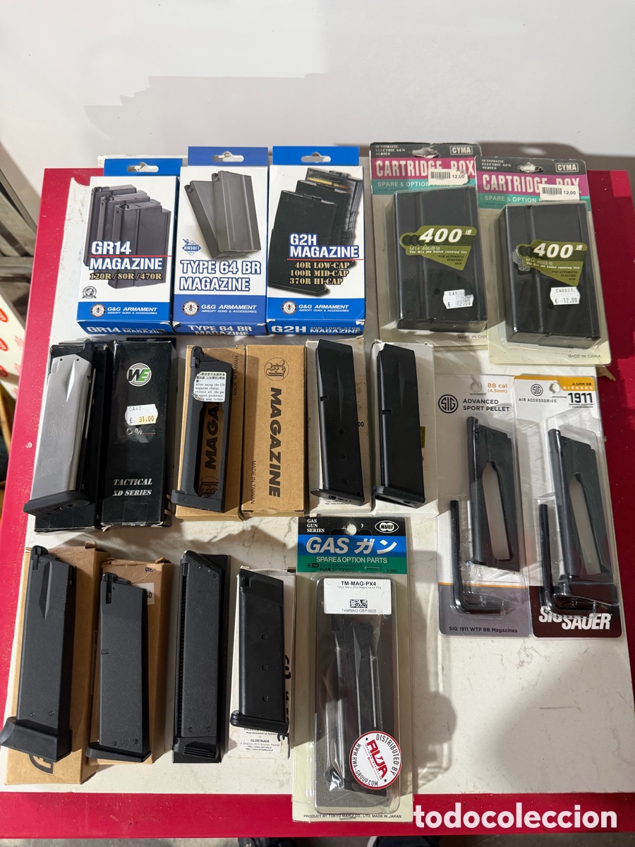Sammelleidenschaft Sport: LOTE DE 18 CARGADORES DE AIRSOFT