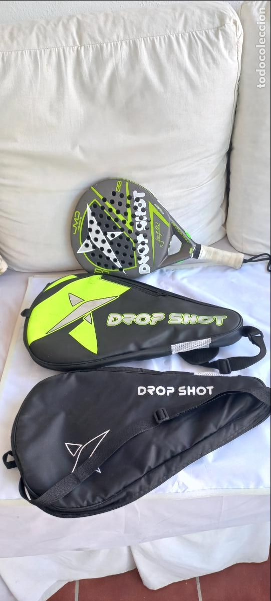 Coleccionismo deportivo: Pala Padel Drop Shot con 2 Fundas.