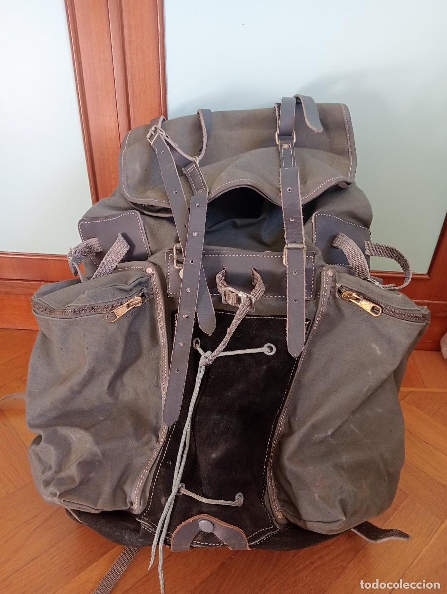 Coleccionismo deportivo: Mochila Altus Cima 1968 vintage con funda original