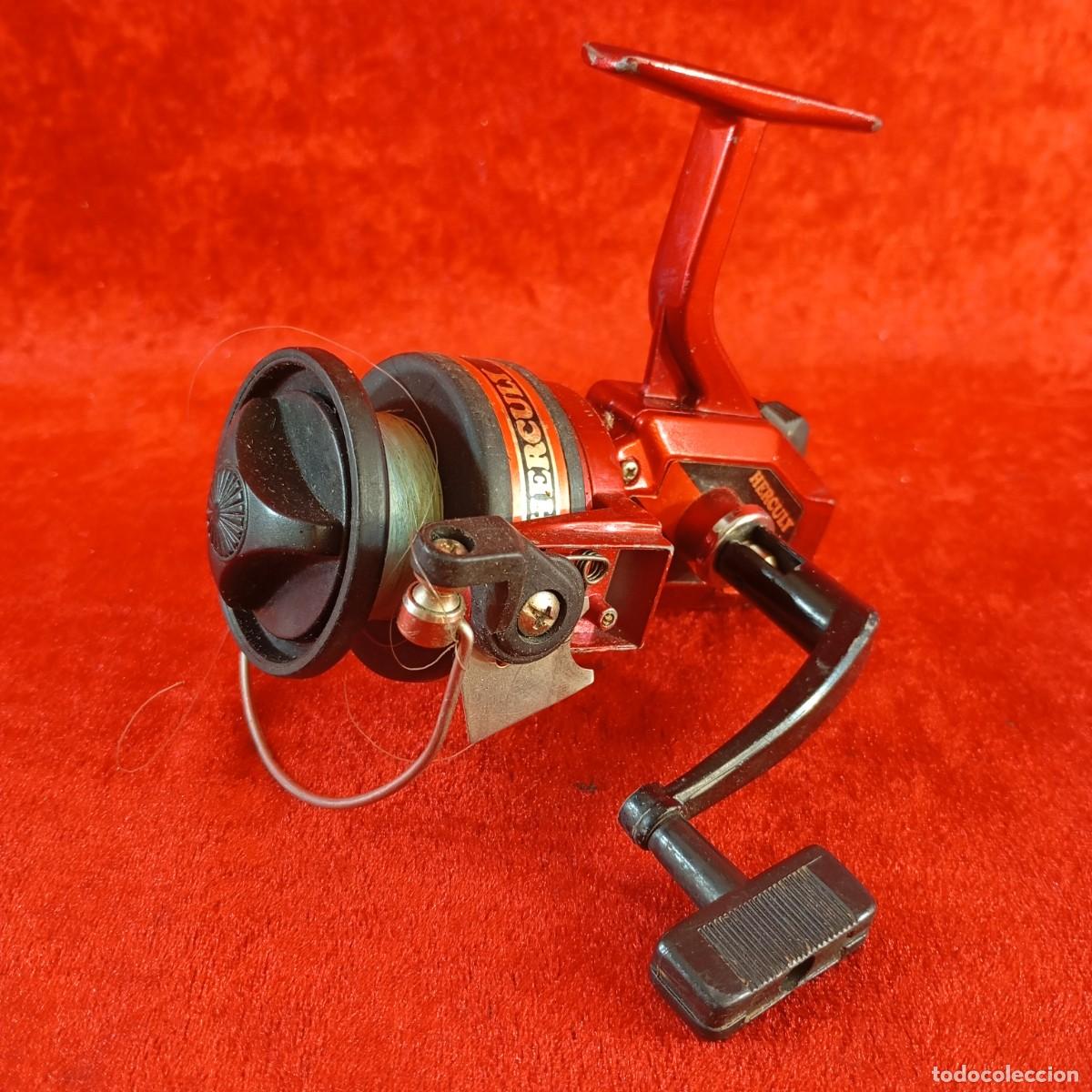 Coleccionismo deportivo: CARRETE DE PESCA GIRATORIO VINTAGE - HERCULY 250 - GEAR RATIO 461 - ROJO MET&Aacute;LICO - 16
