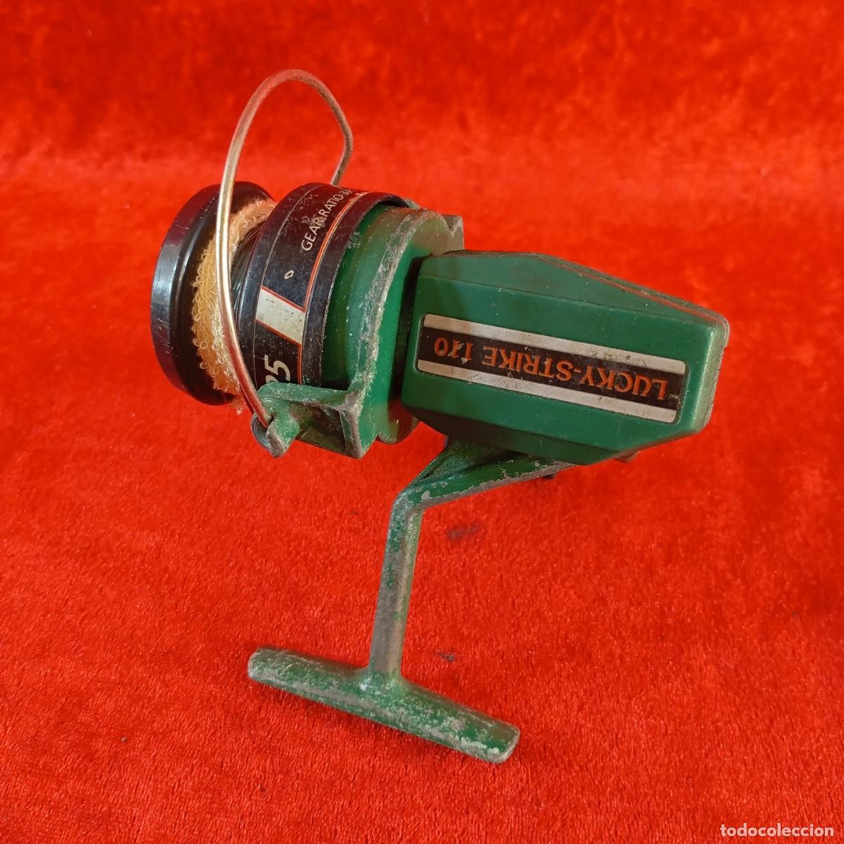 Coleccionismo deportivo: CARRETE DE PESCA GIRATORIO VINTAGE - LUCKY STRIKE 11O - GRAUVELL 225 - COLOR VERDE - 12