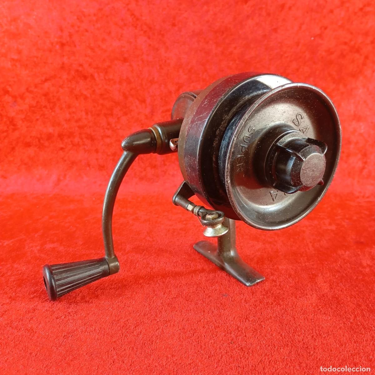 Coleccionismo deportivo: CARRETE DE PESCA GIRATORIO VINTAGE - SAGARRA SUPER - HECHO EN ESPA&Ntilde;A - COLOR NEGRO - 14