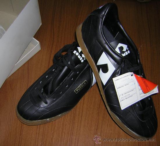 Antiguas botas futbol sala modelo puebla años 8 - Sold through Direct Sale  - 31766709