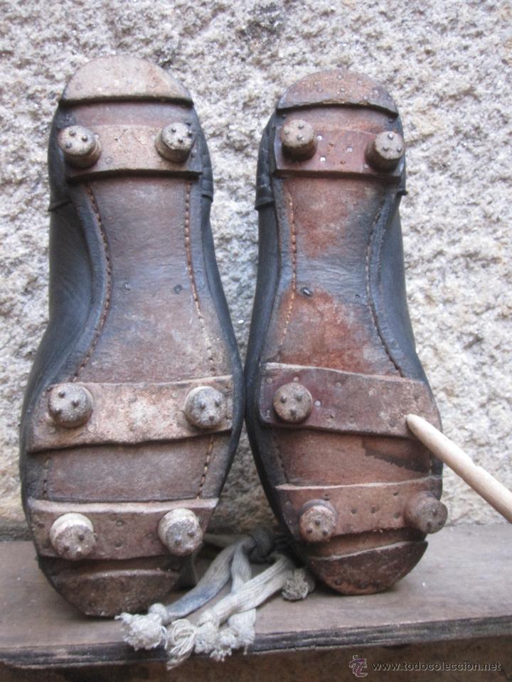 Antiguas botas de futbol en cuero y tacos mader - Vendido en Venta Directa  - 44359166